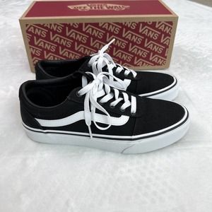 Vans Ward Women Size 7.5 Black White Skate Shoes